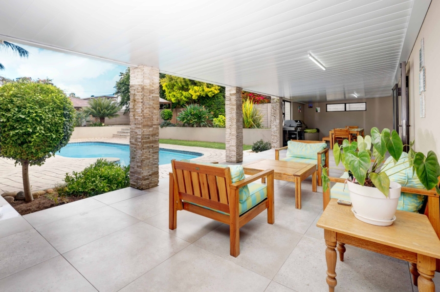 4 Bedroom Property for Sale in Loevenstein Western Cape